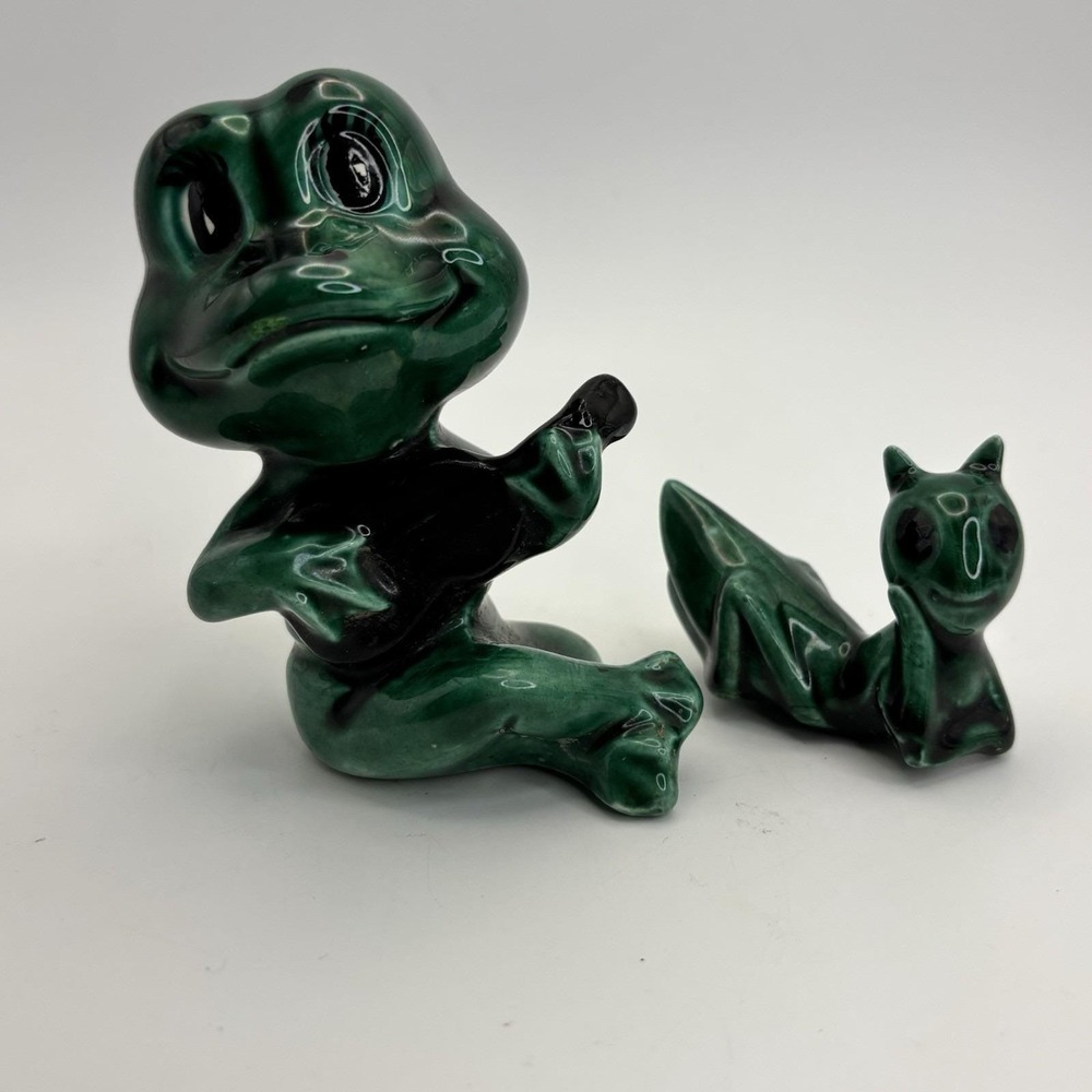 Vtg Ceramic Frog  & Grasshopper Hand-Painted Green‎ Glaze Guitar  1980 Neil